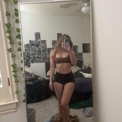 Perfect body fucking and gets a load in her face 💦 #g9JhlyAy