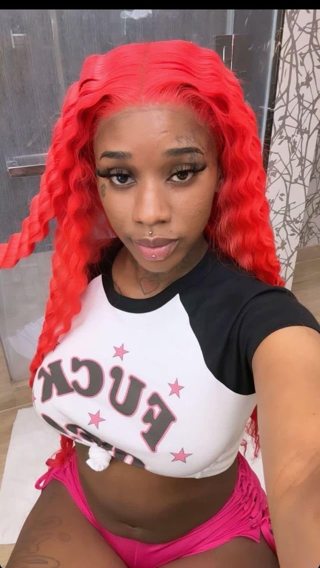 She done moved up to my No. 1 NutBuster spot 🥜🥜🥜💃🏾 #0sxekm5O