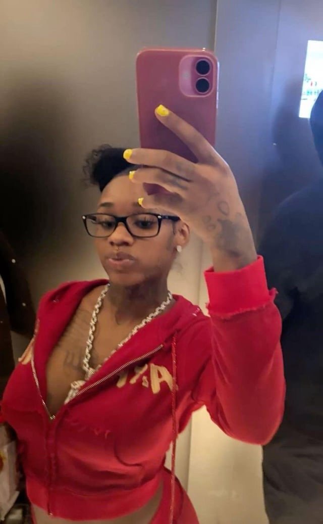 She done moved up to my No. 1 NutBuster spot 🥜🥜🥜💃🏾 #849yJC4n