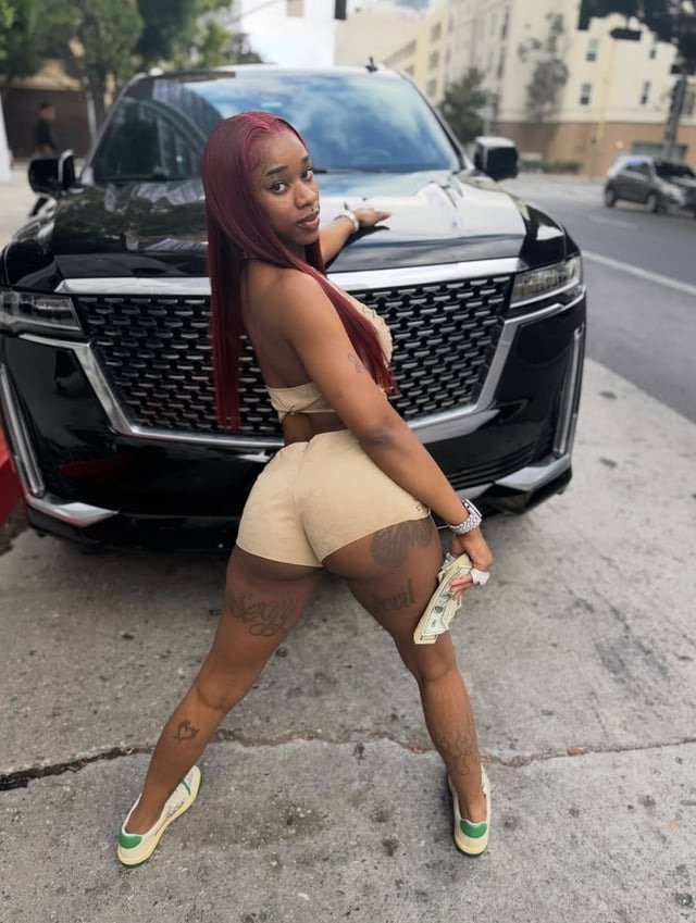 She done moved up to my No. 1 NutBuster spot 🥜🥜🥜💃🏾 #EPDbPEMQ