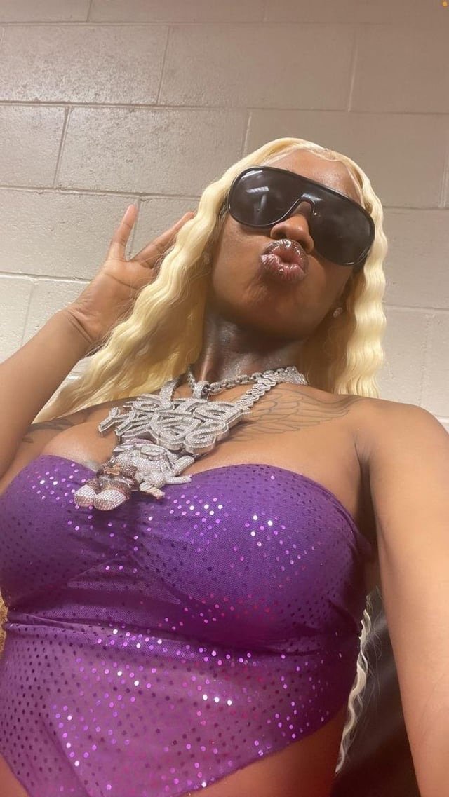 She done moved up to my No. 1 NutBuster spot 🥜🥜🥜💃🏾 #OBf1U7Si