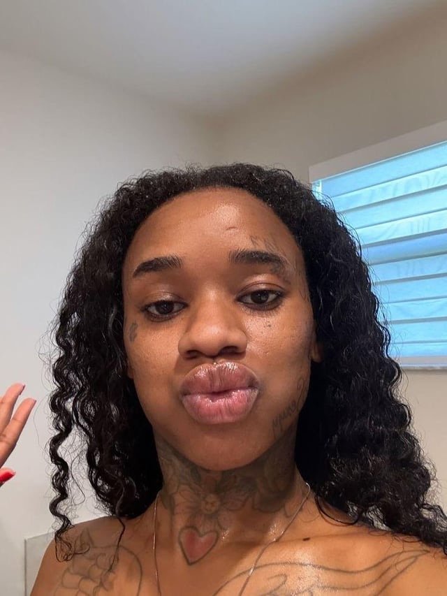 She done moved up to my No. 1 NutBuster spot 🥜🥜🥜💃🏾 #m6mBdVFy