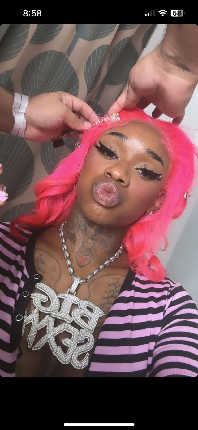 She done moved up to my No. 1 NutBuster spot 🥜🥜🥜💃🏾 #qmoWTFrT