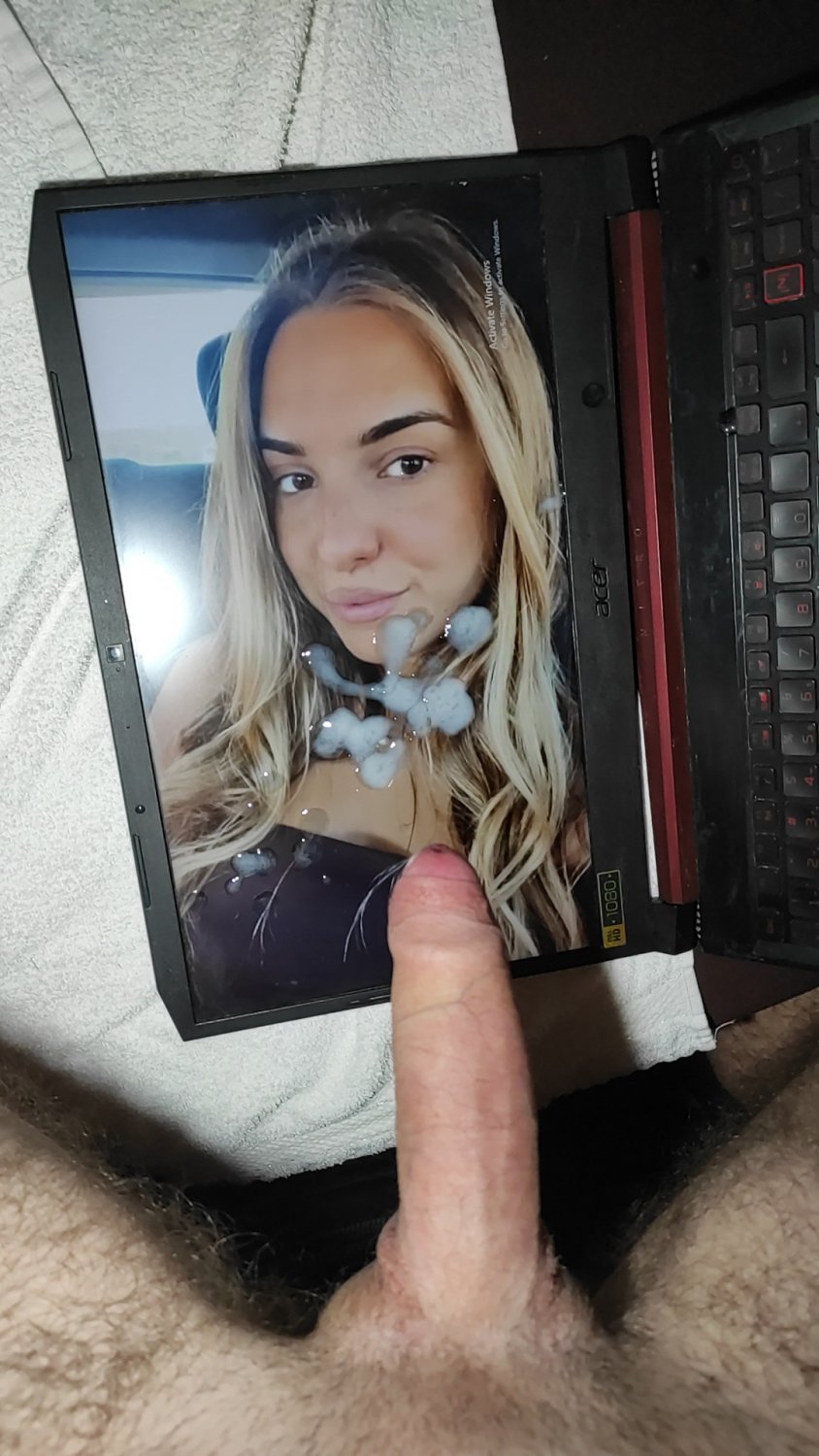 Cum tribute on croatian girl Leona L. #vDrHA8sg