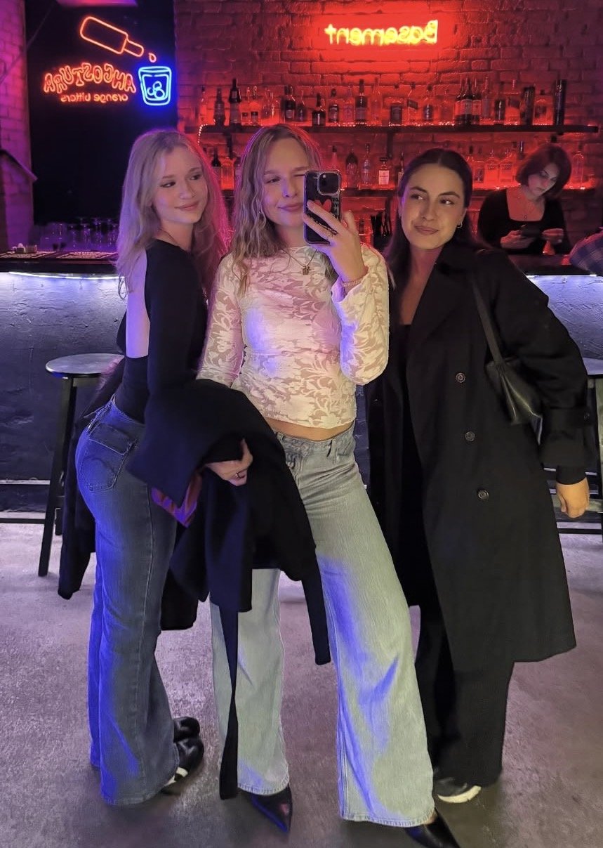 feeding irl sluts and irl captions! i can also make captions for u if u want #Y42fW5G6