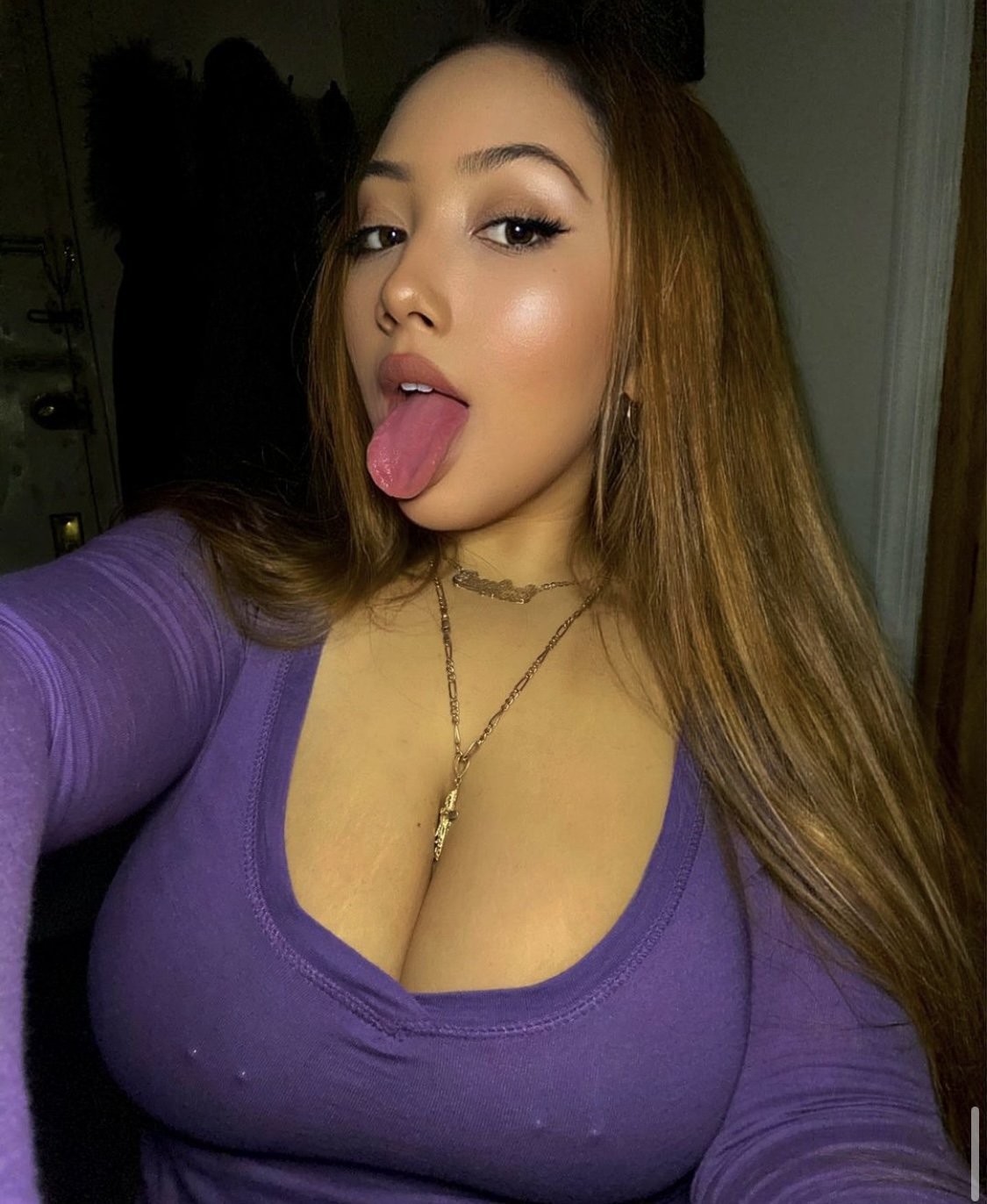 THICK latina with huge natural mommy milkers loves sticking out her tongue for a cum tribute #fd9R1mu2